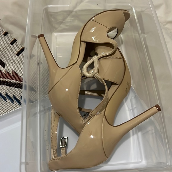 Nude heels - Picture 2 of 5